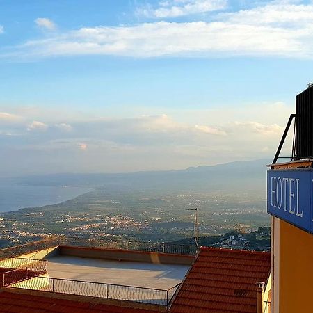 Hotel Panorama Di Sicilia カステルモーラ エクステリア 写真
