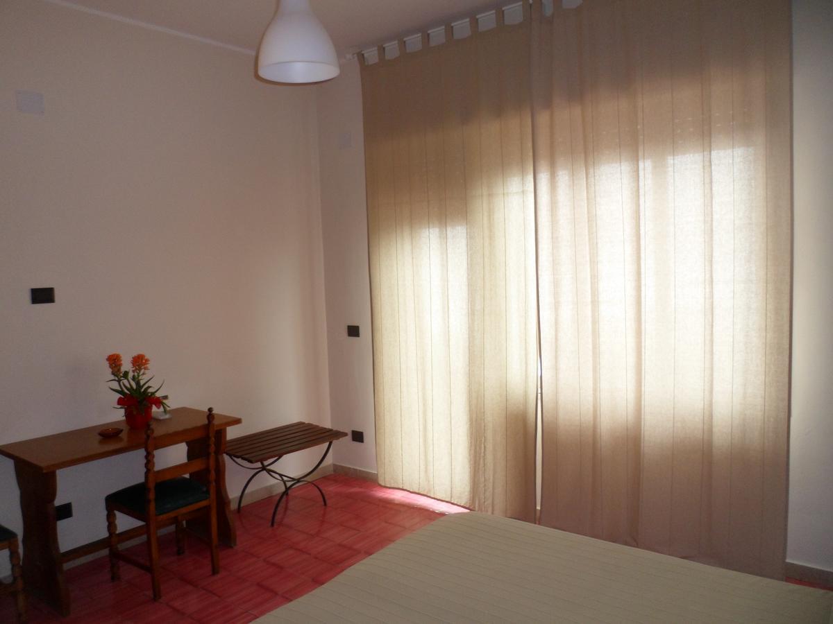 Hotel Panorama Di Sicilia カステルモーラ エクステリア 写真